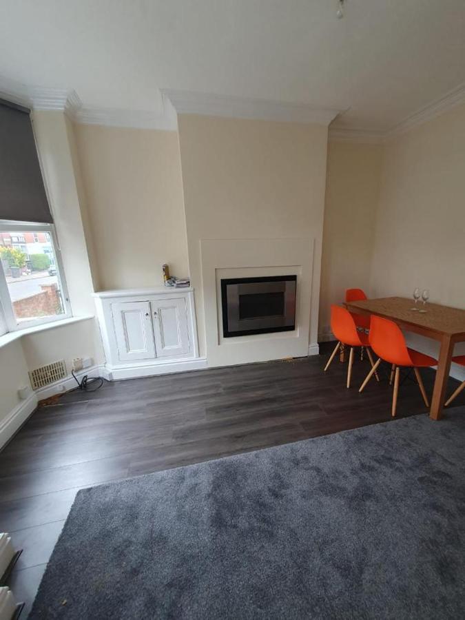 2 Bedroom House - Hopefield Road Leicester Exteriör bild